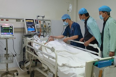 Huyền thoại phi công Nguyễn Văn Bảy bị đột quỵ hôn mê sâu