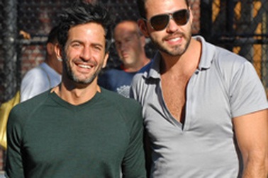 Marc Jacobs hạnh phúc bên người yêu đồng tính