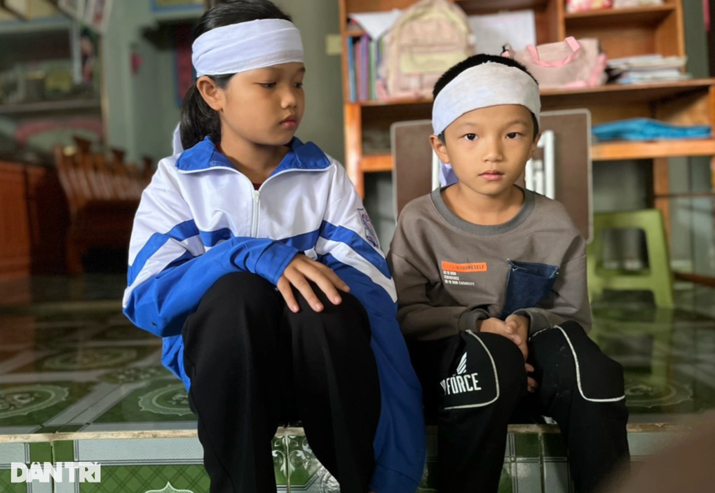 Con đau lắm ông nội ơi, cho con về nhà đi! - 4 Con đau lắm ông nội ơi, cho con về nhà đi! - 4