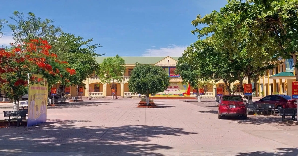 Hơn 1.300 trường học được bàn giao về cấp xã quản lý