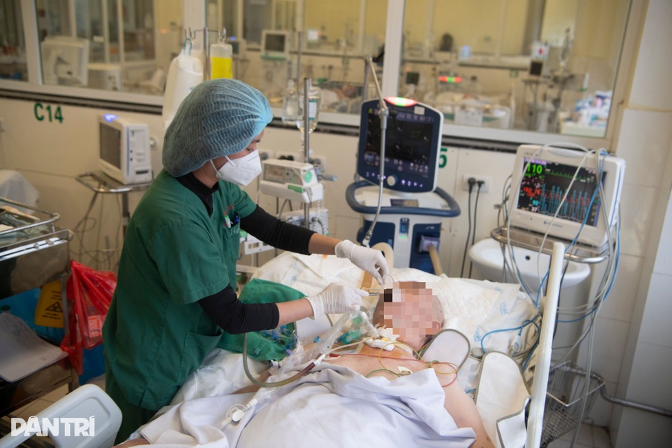 Bóng hồng trong phòng bệnh thế kỷ - 13