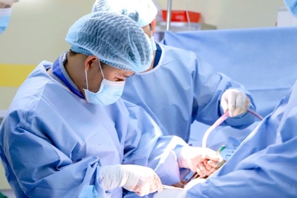 Bị di chứng do gãy xương cánh tay lâu năm có phục hồi hoàn toàn?