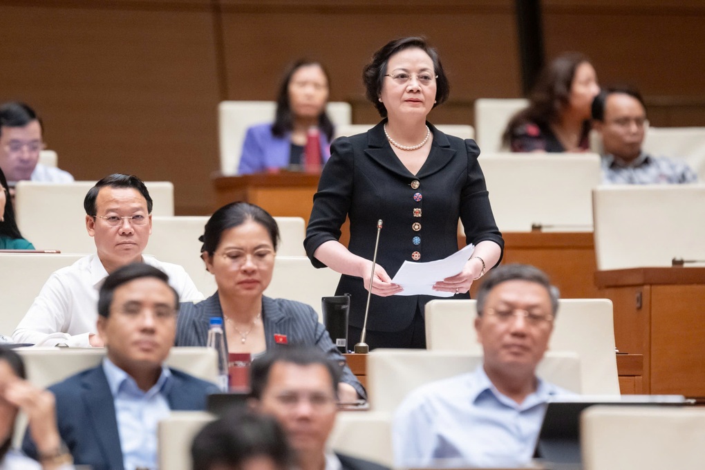 Bộ trưởng Nội vụ nói về việc sắp xếp cán bộ trong mô hình chính quyền mới - 3 Bộ trưởng Nội vụ nói về việc sắp xếp cán bộ trong mô hình chính quyền mới - 3