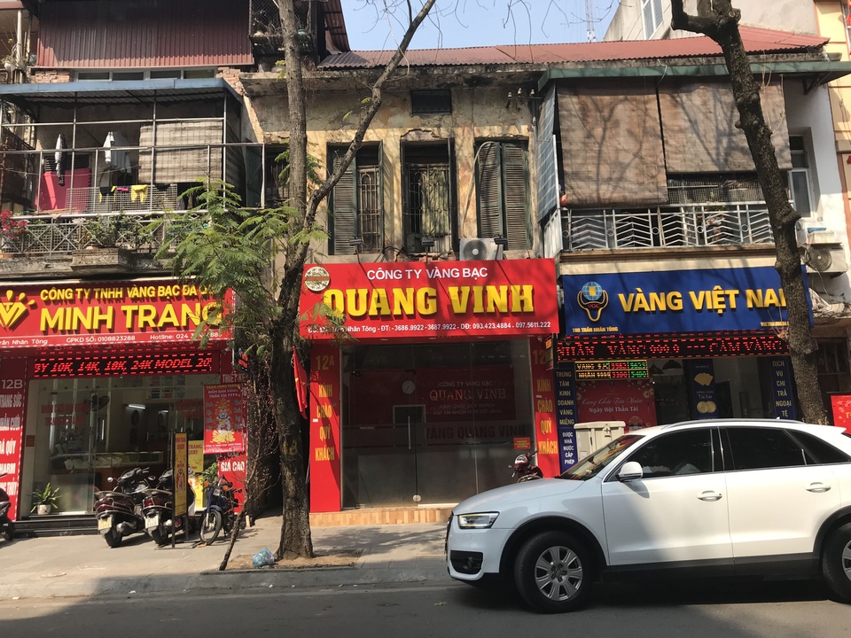 Phố vàng Hà Nội vắng tanh, vắng ngắt trước ngày vía Thần Tài - 1 Phố vàng Hà Nội vắng tanh, vắng ngắt trước ngày vía Thần Tài - 1