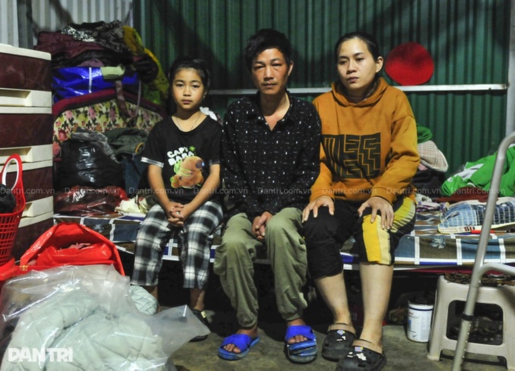 Chồng bệnh nặng, vợ trẻ kiệt sức nuôi cả gia đình - 1 Chồng bệnh nặng, vợ trẻ kiệt sức nuôi cả gia đình - 1