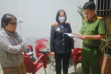 Bà chủ quán cà phê làm môi giới mại dâm