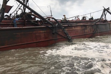 Vụ tàu xả thải ra biển: Tác động xấu đến hệ sinh thái biển