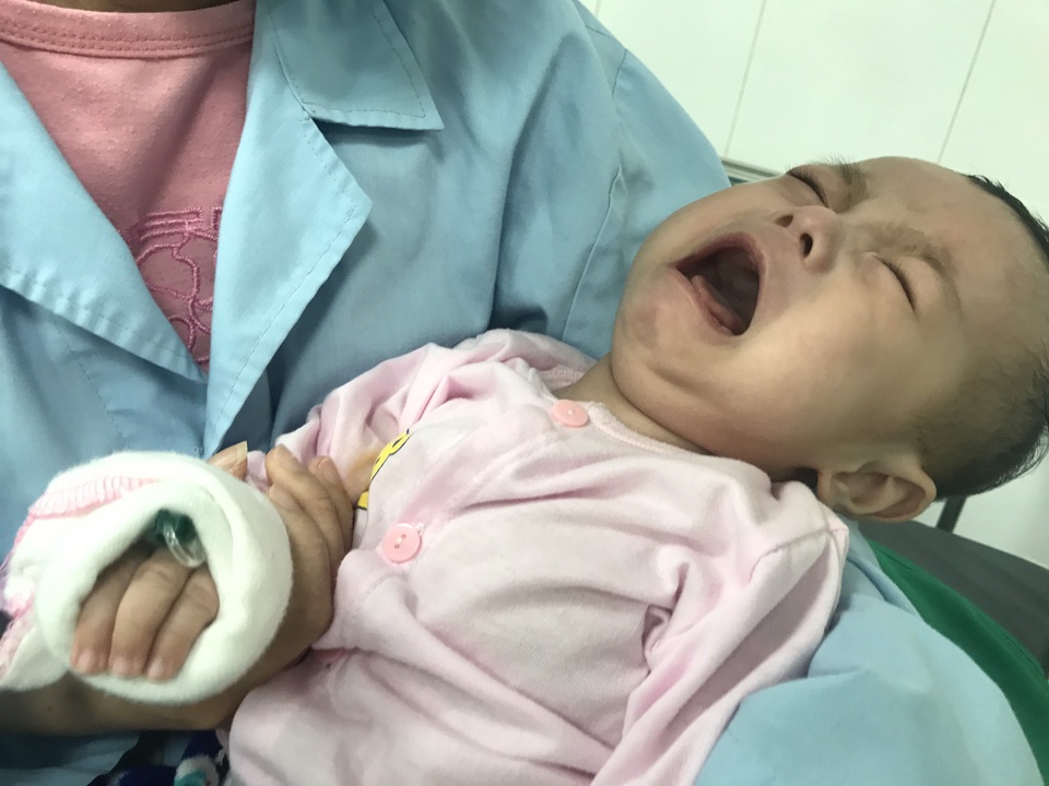 Đau nhói lòng cảnh cậu bé có trái tim kì lạ và căn bệnh hiếm gặp - 4 Đau nhói lòng cảnh cậu bé có trái tim kì lạ và căn bệnh hiếm gặp - 4