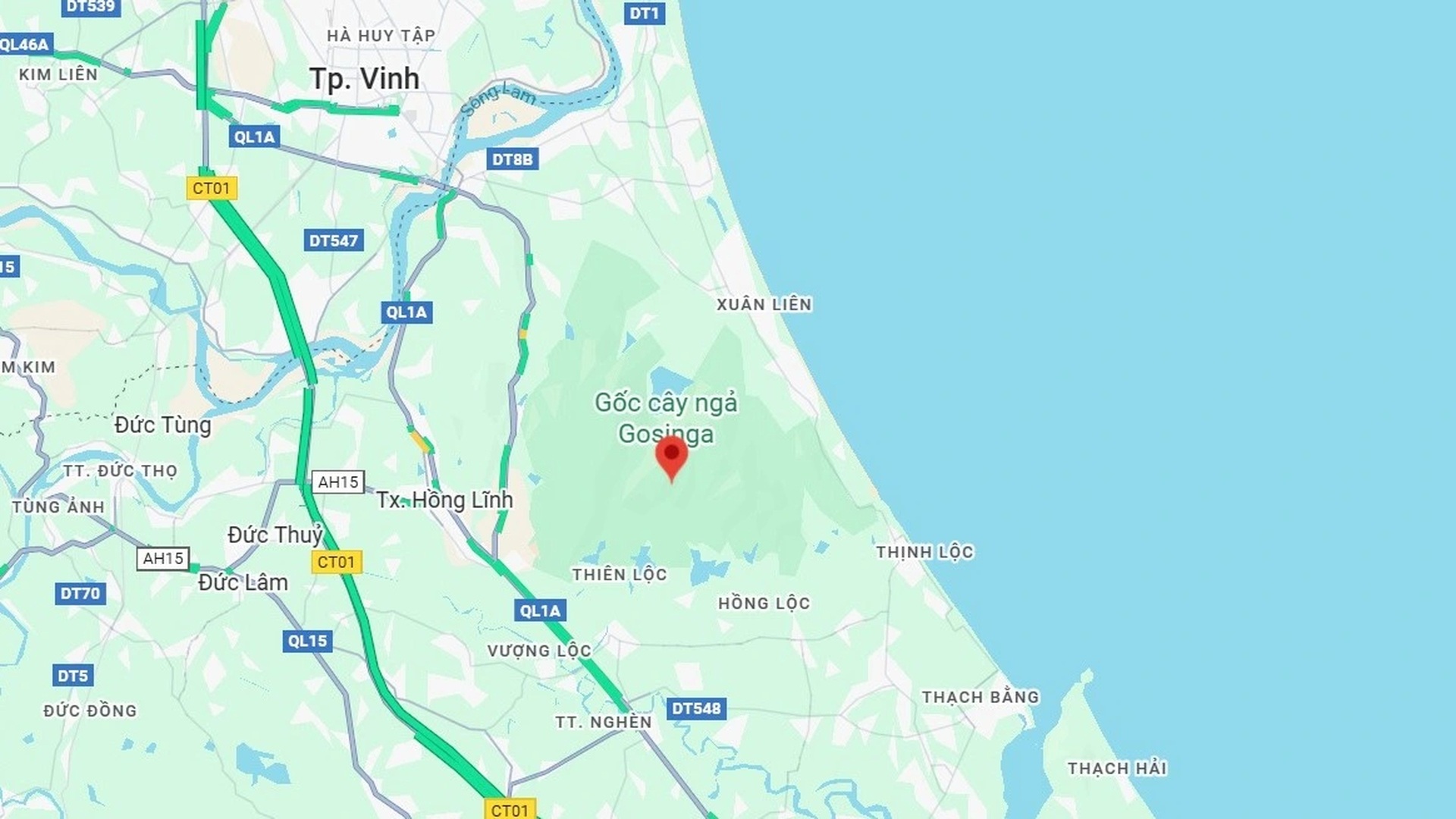 Hiện trường vụ cháy thiêu rụi 1 ô tô và 9 xe điện du lịch ở chùa Hương Tích - 13 Hiện trường vụ cháy thiêu rụi 1 ô tô và 9 xe điện du lịch ở chùa Hương Tích - 13
