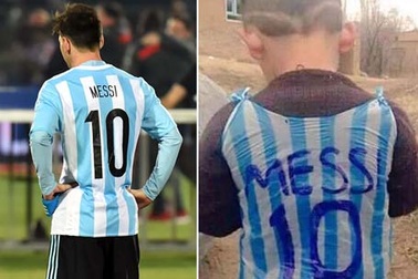 Cảm động trước cậu bé nghèo lấy túi rác làm áo Messi