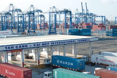 Quản lý kinh tế không nên theo kiểu: Giật một cái, nhả một cái!