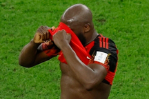 Vô duyên tới cùng cực, Lukaku cán cột mốc vô cùng tệ hại