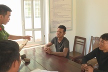 Đánh chết người do mâu thuẫn trong đánh bài rồi bỏ trốn