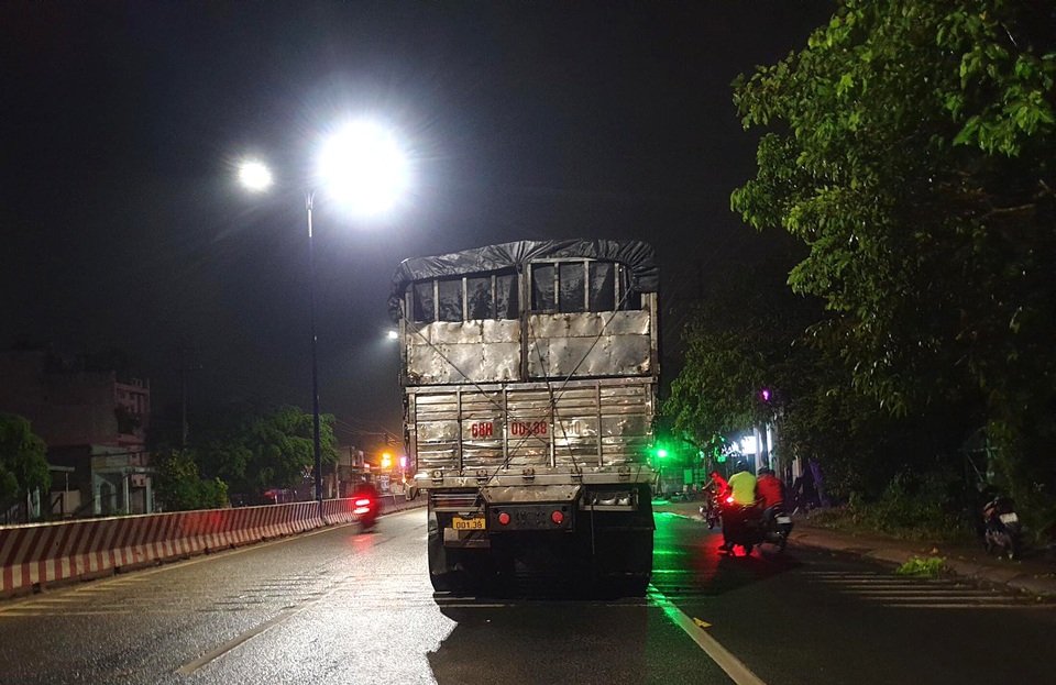 Truy tìm ô tô nghi cán chết người rồi bỏ chạy - 3 Truy tìm ô tô nghi cán chết người rồi bỏ chạy - 3