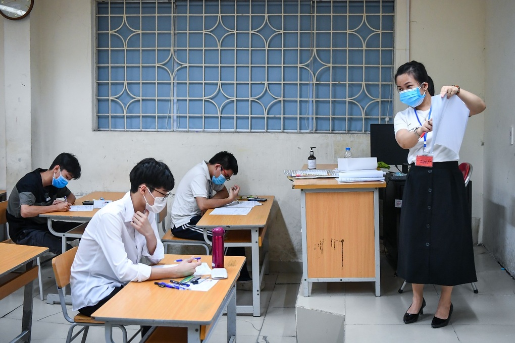 Chương trình Ngữ văn theo hướng mở: Vì sao học sinh vẫn đi học thêm? - 3 Chương trình Ngữ văn theo hướng mở: Vì sao học sinh vẫn đi học thêm? - 3