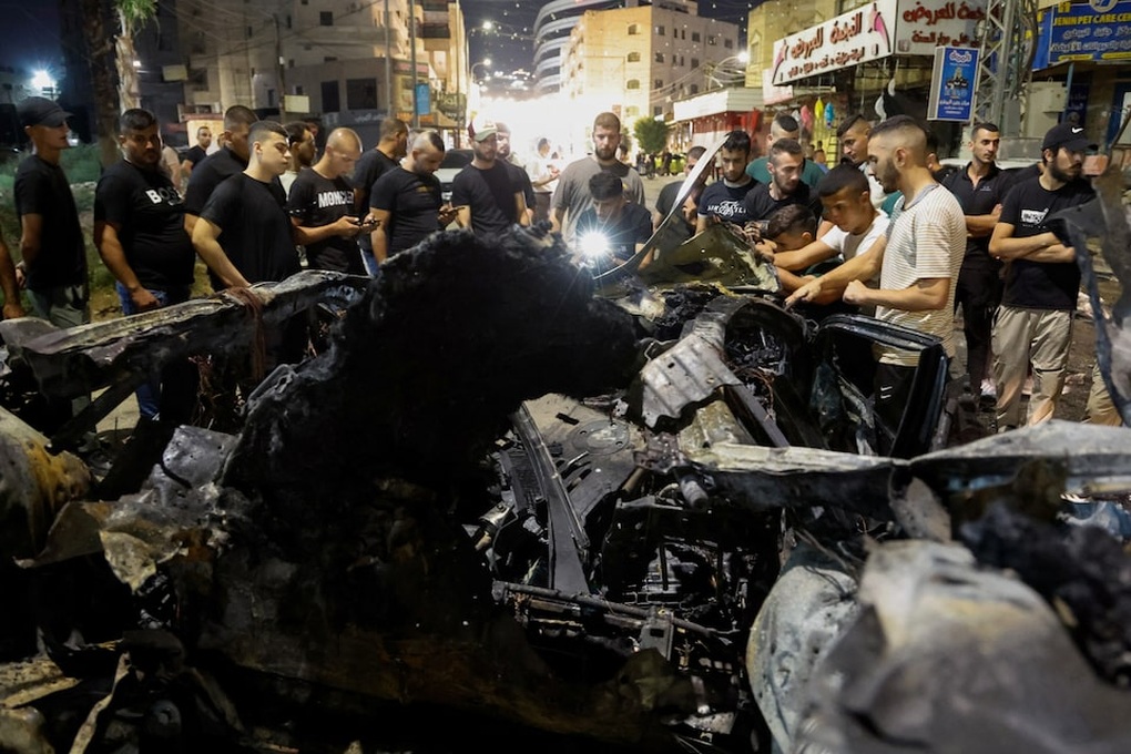 Israel không kích hạ sát 2 quan chức cấp cao của Hamas - 1 Israel không kích hạ sát 2 quan chức cấp cao của Hamas - 1