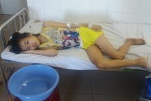 Số phận éo le của cô bé câm điếc mồ côi cha mẹ bị bệnh ung thư máu