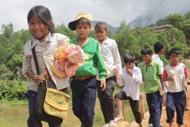 Phú Yên: Hỗ trợ 1,5 tỷ đồng cho 461 học sinh thuộc xã, thôn đặc biệt khó khăn