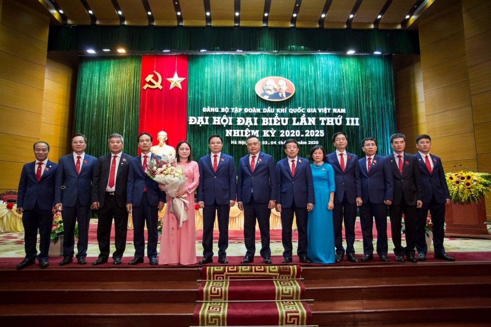 Đại hội đại biểu Đảng bộ Tập đoàn Dầu khí Quốc gia Việt Nam lần thứ III, nhiệm kỳ 2020 - 2025 thành công tốt đẹp - 7 Đại hội đại biểu Đảng bộ Tập đoàn Dầu khí Quốc gia Việt Nam lần thứ III, nhiệm kỳ 2020 - 2025 thành công tốt đẹp - 7