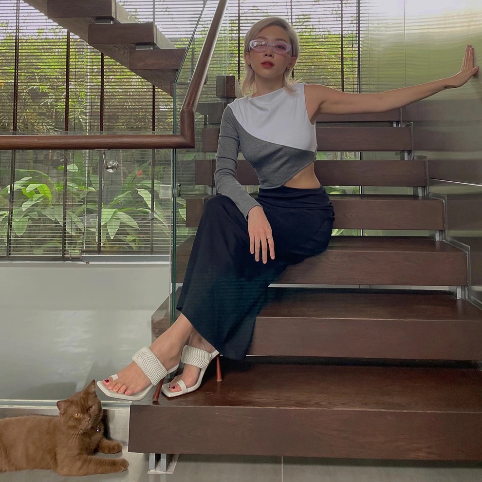 Gu thời trang của Hà Hồ - Kim Lý và cặp đôi song sinh nổi bật nhất tuần - 8 Gu thời trang của Hà Hồ - Kim Lý và cặp đôi song sinh nổi bật nhất tuần - 8
