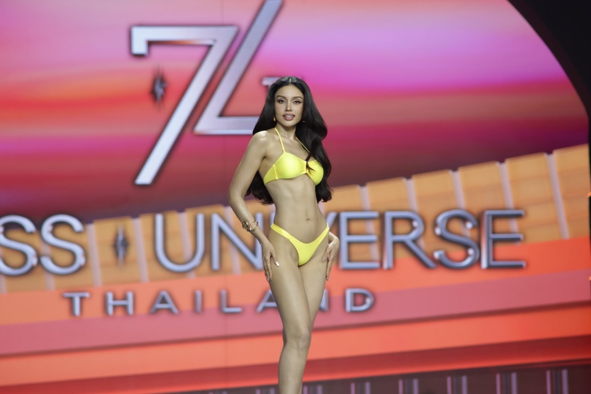 Eye-catching swimsuit show at Miss Universe: Strong candidates revealed - 5 Màn diễn áo tắm mãn nhãn tại Hoa hậu Hoàn vũ: Những ứng viên mạnh lộ diện - 5
