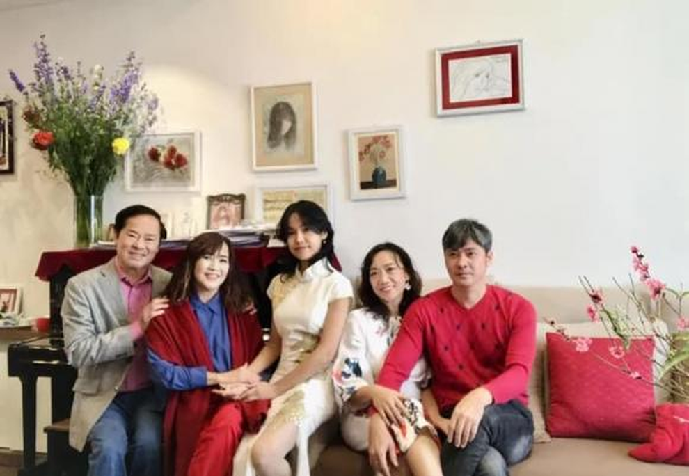 Dàn diễn viên Sao Tháng Tám sau gần 5 thập kỷ giờ ra sao? - 5 Dàn diễn viên Sao Tháng Tám sau gần 5 thập kỷ giờ ra sao? - 5