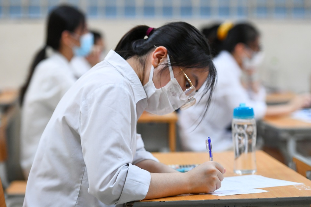 Đại học Quốc gia Hà Nội hỗ trợ 100% học phí, miễn phí KTX cho một số ngành - 1 Đại học Quốc gia Hà Nội hỗ trợ 100% học phí, miễn phí KTX cho một số ngành - 1