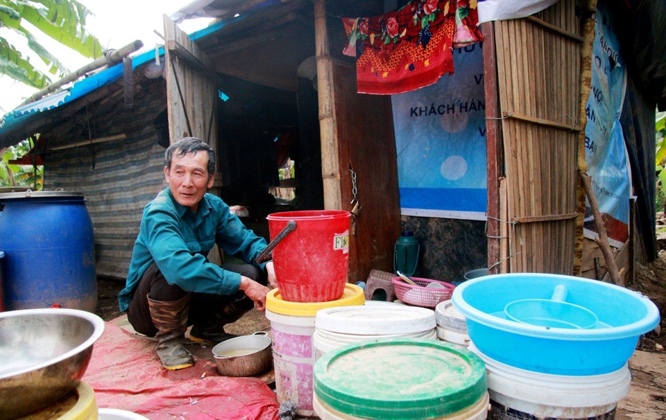 Chuyện vợ nhặt ở xóm Phao giữa đất Hà thành - 2 Chuyện vợ nhặt ở xóm Phao giữa đất Hà thành - 2