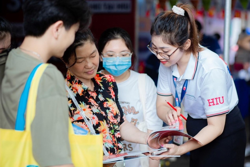 Sức hút của ngành học Digital Marketing và thương mại điện tử trong thời đại số - 1 Sức hút của ngành học Digital Marketing và thương mại điện tử trong thời đại số - 1