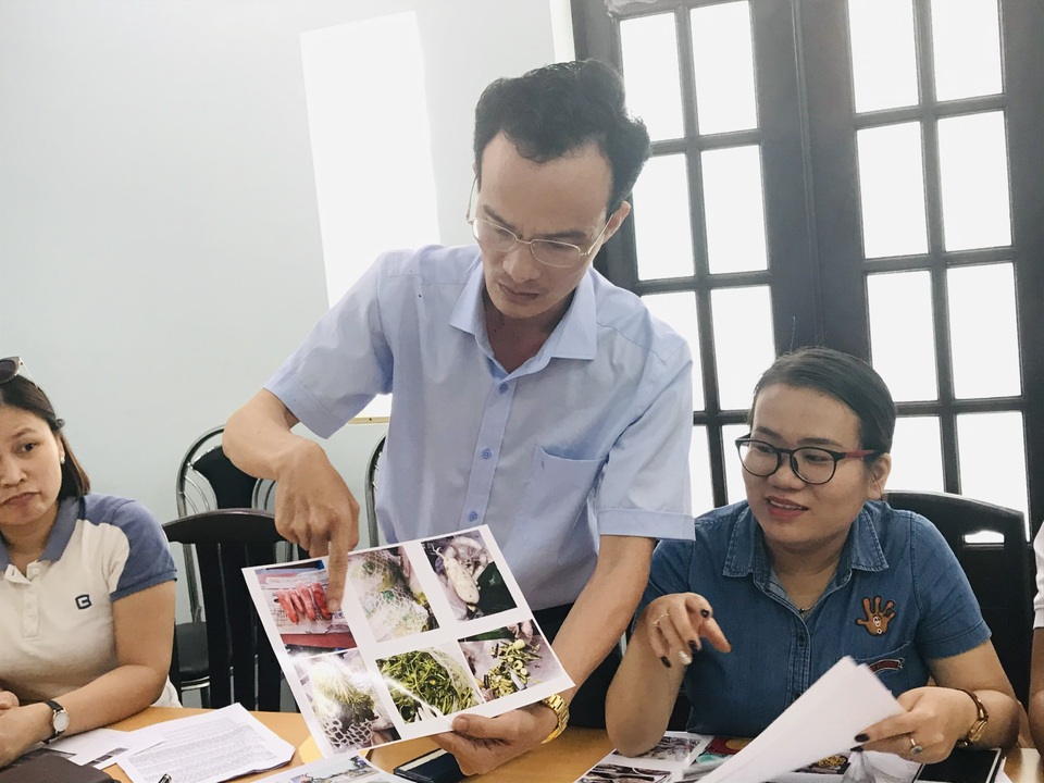 Vụ bữa ăn gây sốc: Phụ huynh bức xúc, quản lý thực phẩm nói an toàn? - 4 Vụ bữa ăn gây sốc: Phụ huynh bức xúc, quản lý thực phẩm nói an toàn? - 4
