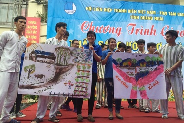 “Thắp sáng ước mơ hoàn lương” của phạm nhân