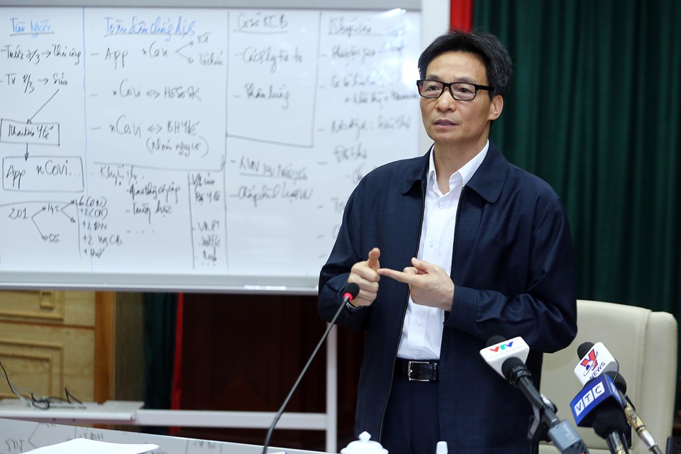Phó Thủ tướng Vũ Đức Đam: Thực hiện khai báo y tế với toàn dân Việt Nam - 1 Phó Thủ tướng Vũ Đức Đam: Thực hiện khai báo y tế với toàn dân Việt Nam - 1
