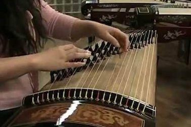 Bắt thầy giáo dạy nhạc xâm hại học trò 12 tuổi