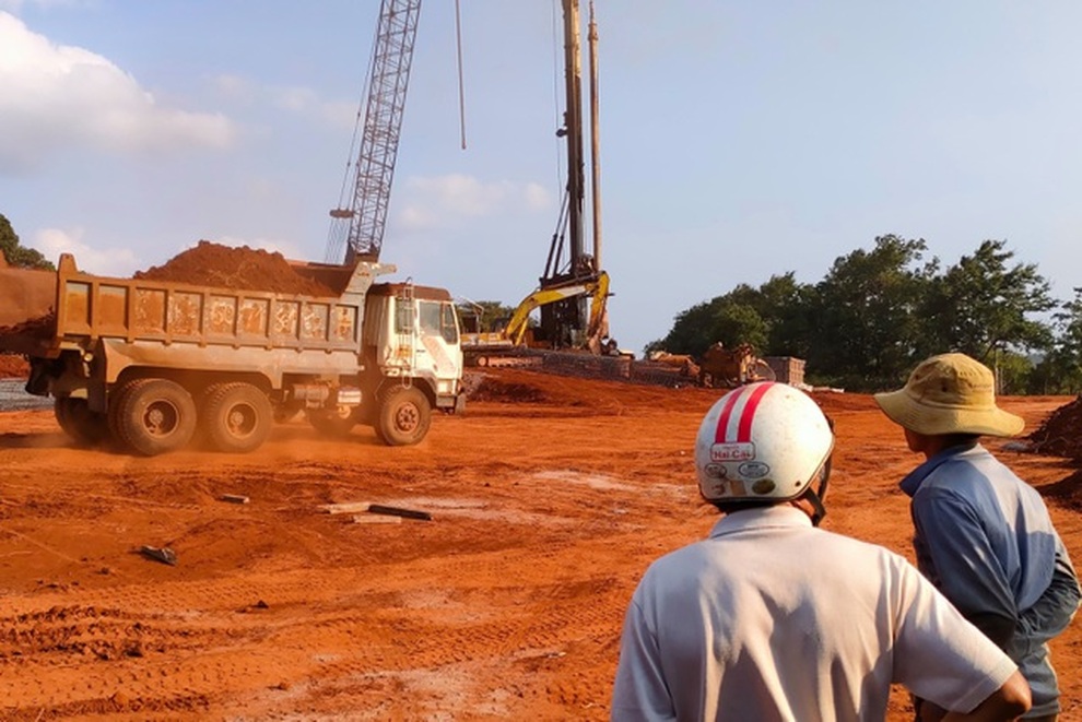 Loạt dự án điện gió cầm đèn chạy trước ô tô - 2 Loạt dự án điện gió cầm đèn chạy trước ô tô - 2