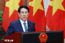 Chủ tịch nước Lương Cường lên đường dự Tuần lễ cấp cao APEC 2025