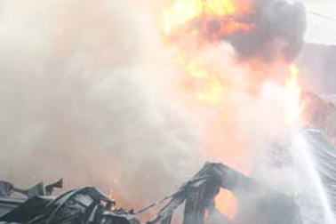 Vụ cháy xuyên đêm tại KCN Phú Thị thiêu rụi tiền tỷ  