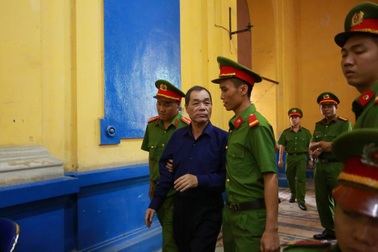 Đại gia Trầm Bê chấp nhận bản án 4 năm tù