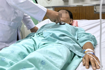 Đang xem ti vi, người đàn ông bỗng tím tái, 2 lần dùng "thuốc hồi dương"