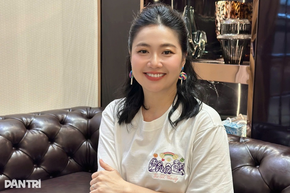Lê Khánh: Hôn nhân bên chồng kém tuổi, ngại vì cảnh nóng với Quốc Trường - 1 Lê Khánh: Hôn nhân bên chồng kém tuổi, ngại vì cảnh nóng với Quốc Trường - 1