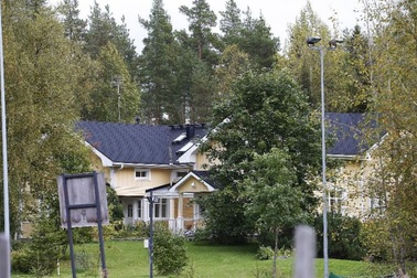 Thủ tướng Phần Lan cho người tị nạn ở nhờ trong nhà