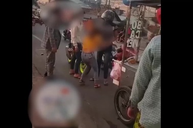 Hành hung bạn gái, nam thanh niên bị người đi đường cho "nếm" đòn lại