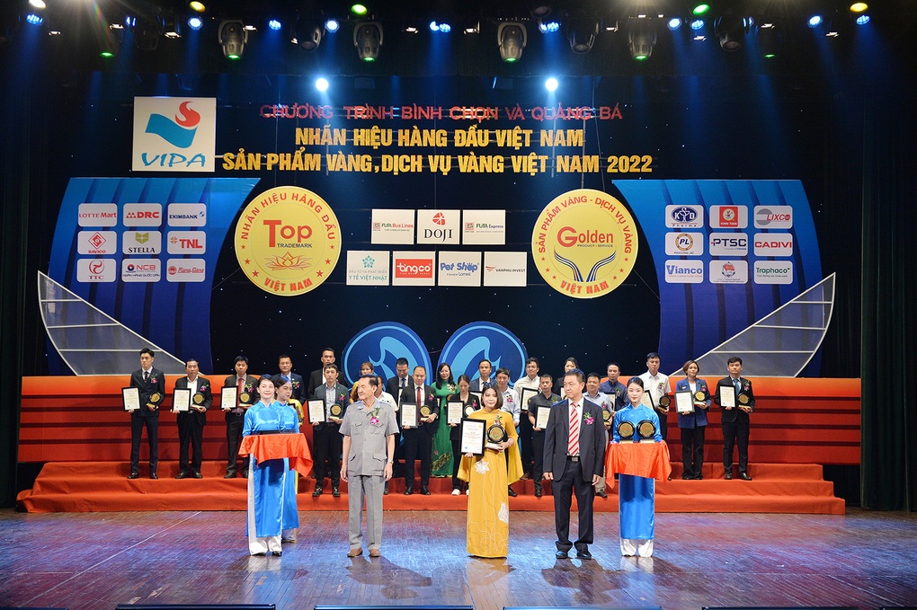 Giải Top 10 sản phẩm vàng Việt Nam 2022 gọi tên bê tông Amaccao - 2 Giải Top 10 sản phẩm vàng Việt Nam 2022 gọi tên bê tông Amaccao - 2