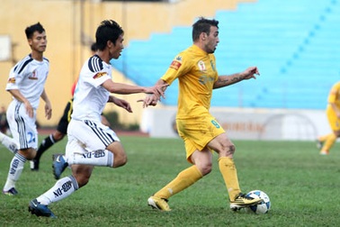 Hà Nội vô địch lượt đi, Tây Ninh lần đầu chiến thắng