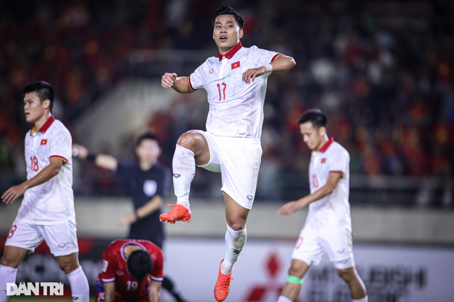 Tuyển Việt Nam thăng hoa, thắng đậm Lào set tennis 6-0 - 16 Tuyển Việt Nam thăng hoa, thắng đậm Lào set tennis 6-0 - 16