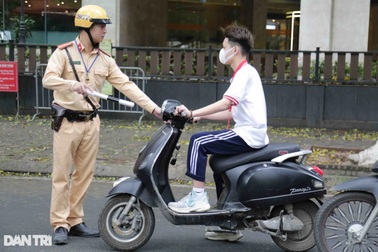 Cảnh sát giao thông toàn quốc mở cao điểm xử lý học sinh vi phạm giao thông