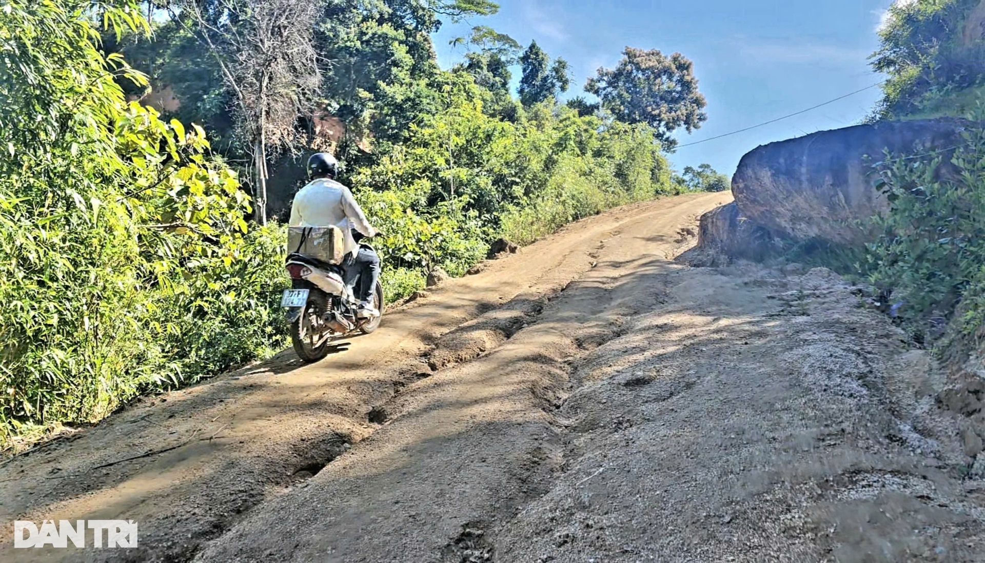 Những hình ảnh trong ngày khánh thành công trình Dân trí ở Mường Lống - 2 Những hình ảnh trong ngày khánh thành công trình Dân trí ở Mường Lống - 2