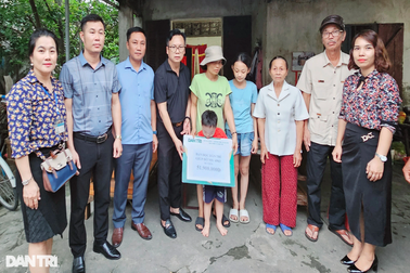 Hơn 200 triệu đồng đến với người phụ nữ ung thư