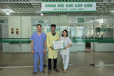 “Cháu không còn đau nhiều nữa, cháu cảm ơn bạn đọc Dân trí đã giúp đỡ”