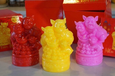 Nến thơm tam heo - Vượng Phúc Vượng Tài - độc, lạ “gây sốt” thị trường