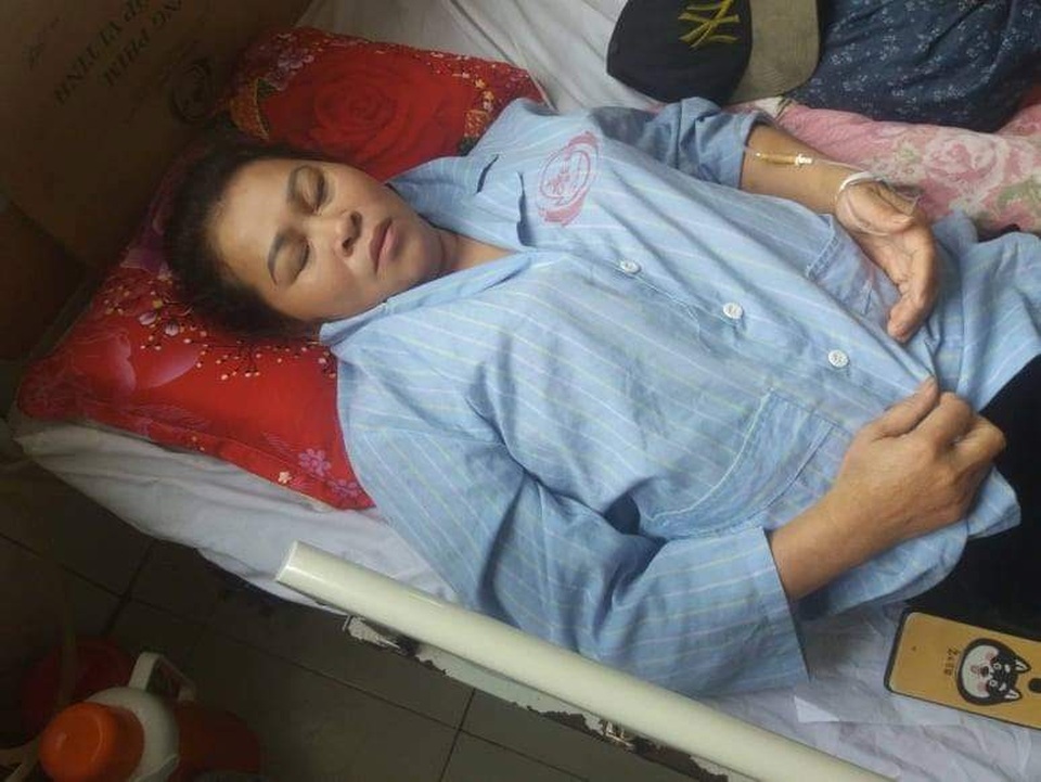 Nghệ An: Xô xát khi quét rác, người phụ nữ bị đánh chấn thương sọ não - 1 Nghệ An: Xô xát khi quét rác, người phụ nữ bị đánh chấn thương sọ não - 1